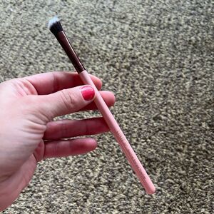 Luxie 207 Medium Angled Shading Brush